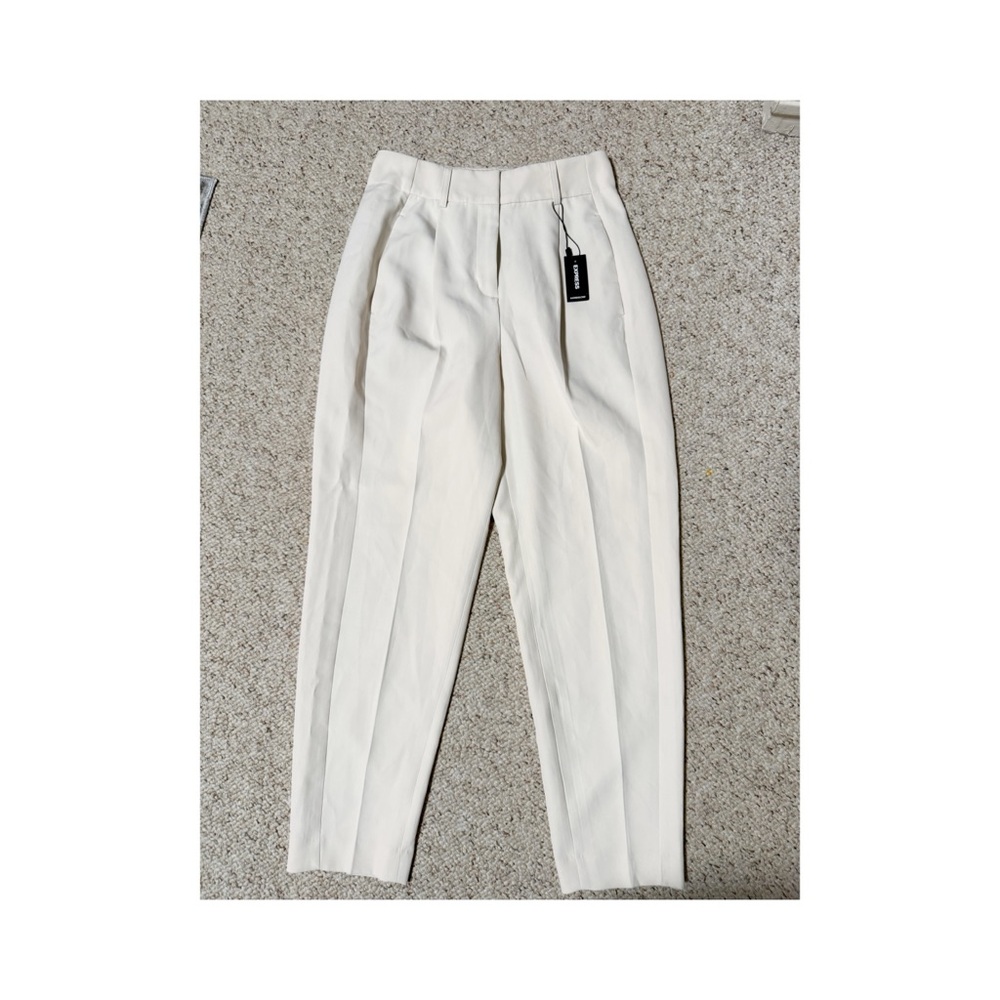 Express Women’s Editor Light Beige Dress Pants Trousers Size 2 NWT